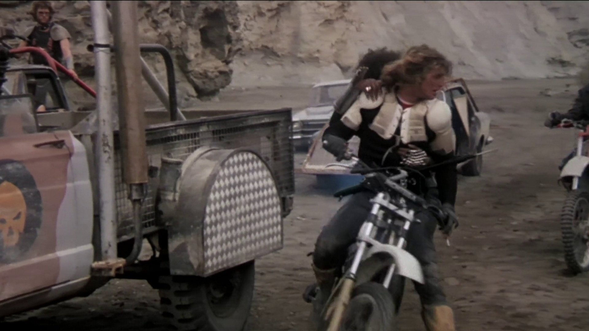 Exterminators of the Year 3000 - Movievia